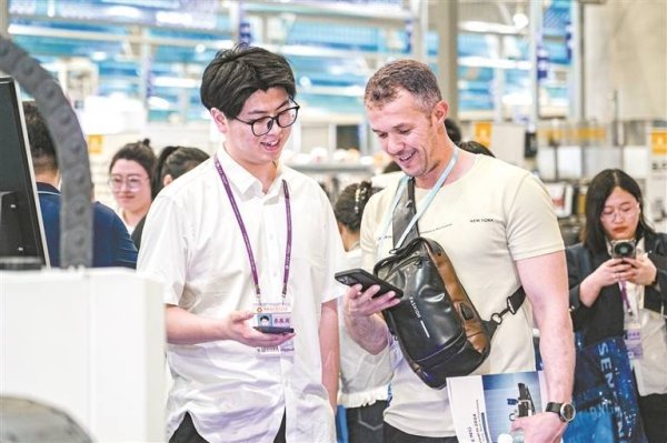 辉煌国际 第137届广交会第一期闭幕 境外采购商同比增长超20%